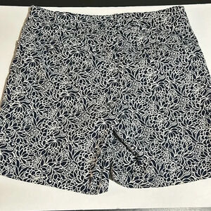 Talbots Women's Navy White Floral Print Tailored Stretchy Short Size 10P